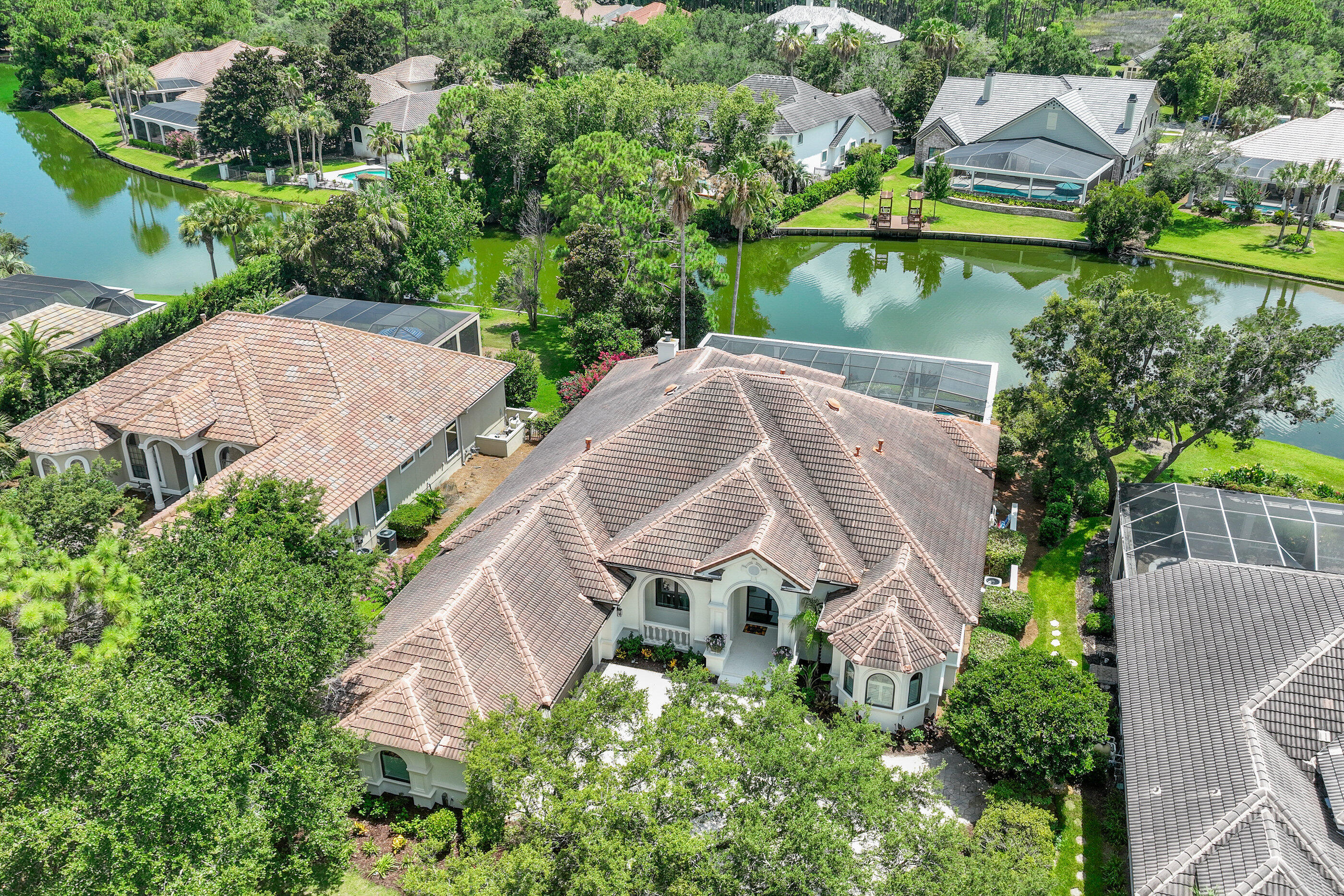 Property Photo:  465 Captains Circle  FL 32541 