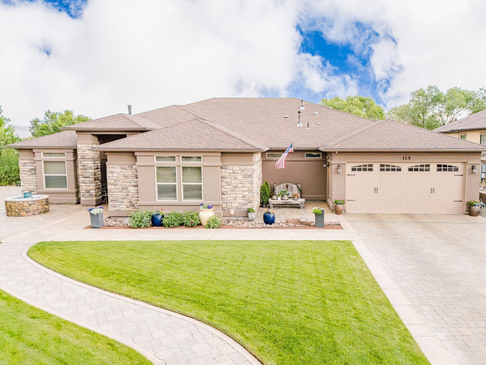 Property Photo: 115 Woods Court NV 89801