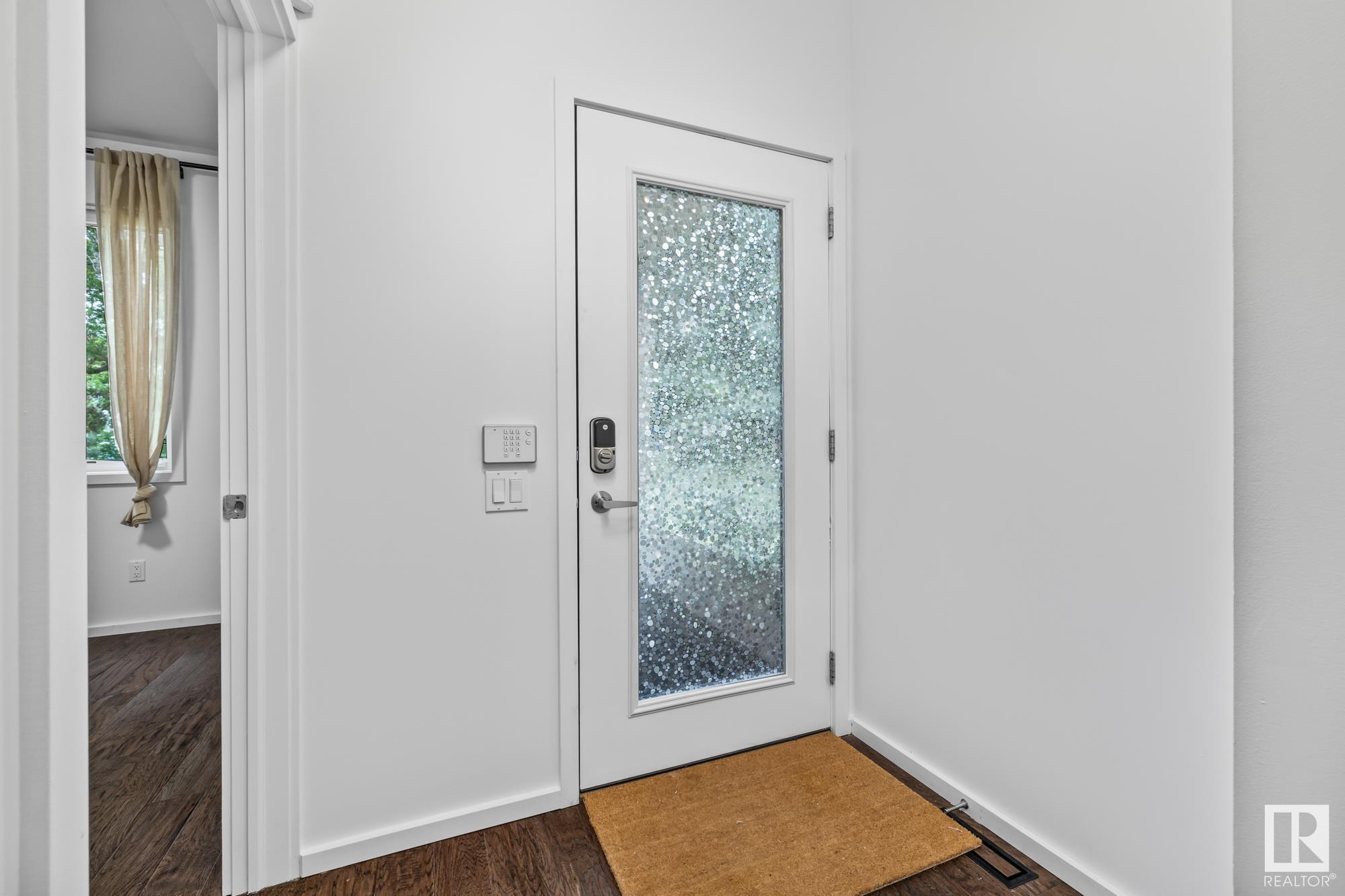 Property Photo:  11402 66 Street NW  AB T5B 1H8 