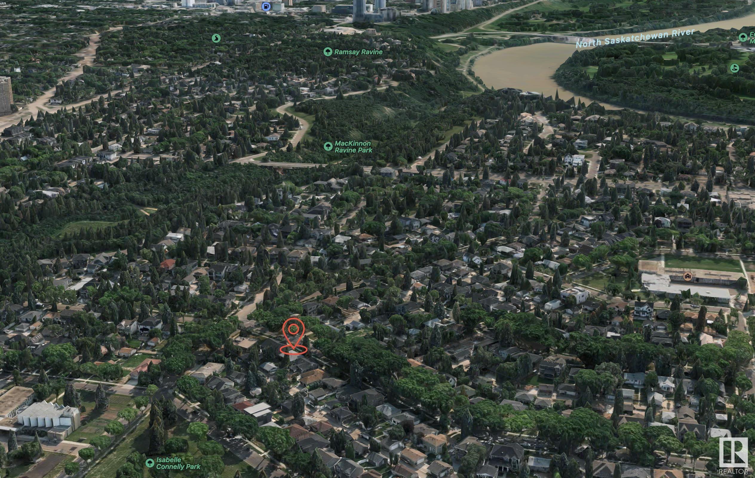 Property Photo:  9776 146 Street NW  AB T5N 2Z4 