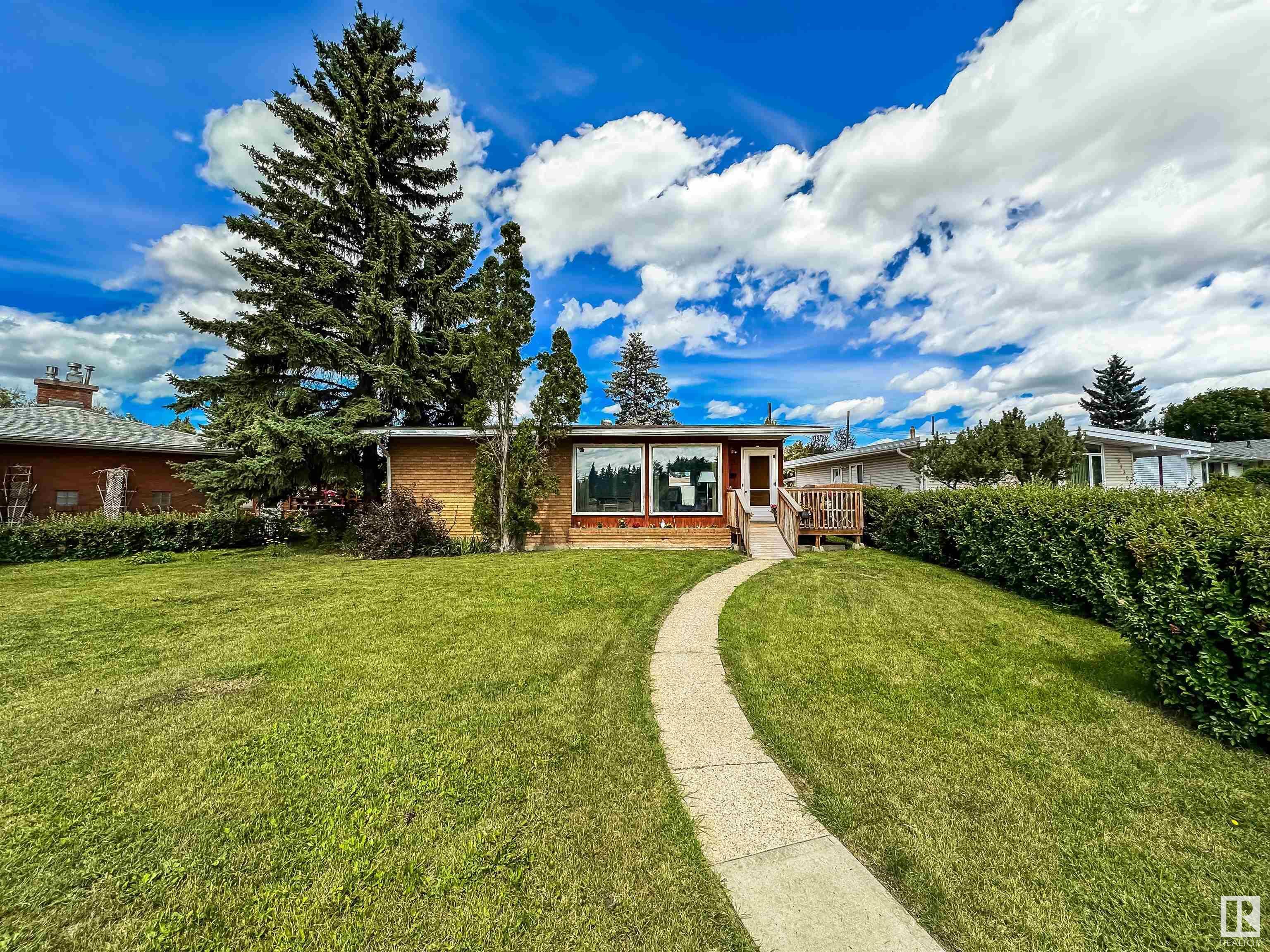 Property Photo: 8126 150 Street NW AB T5R 1E1