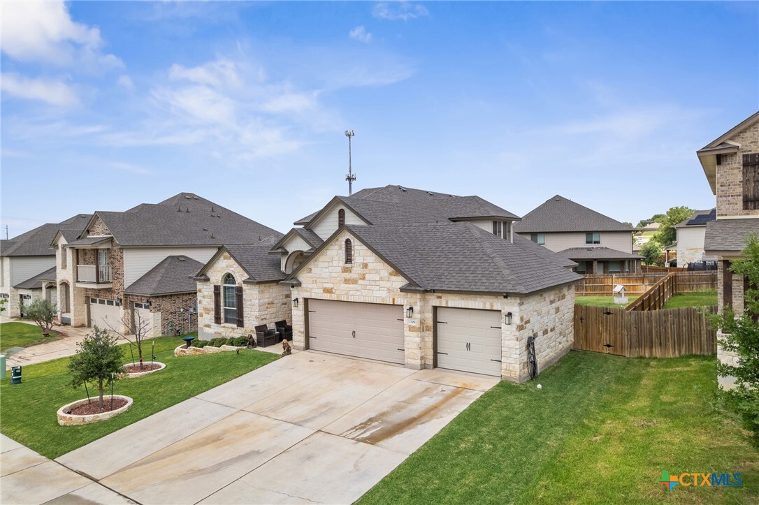 Property Photo:  1309 Roma Street  TX 76548 