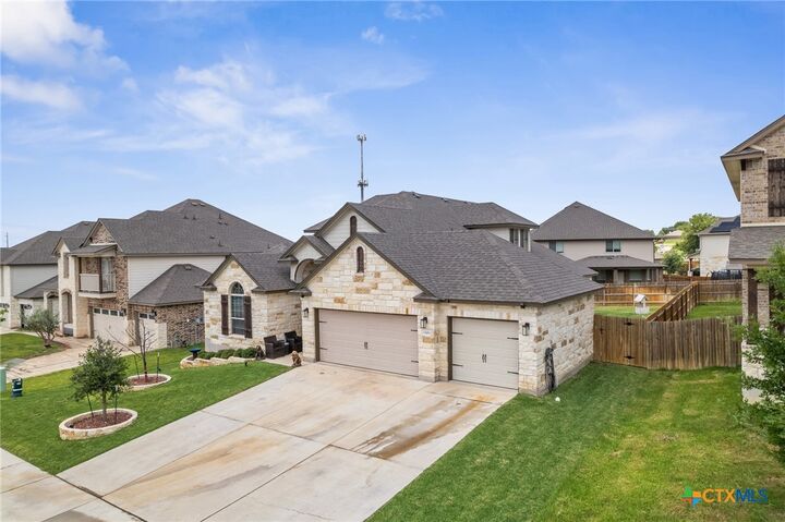 Property Photo:  1309 Roma Street  TX 76548