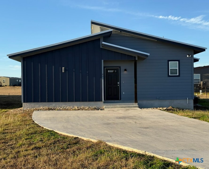 451 Pintail Loop  San Marcos TX 78666 photo
