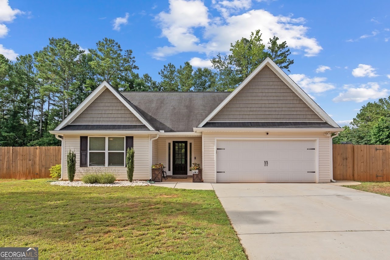 Property Photo: 142 Oakville Drive GA 30157