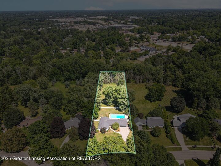 Property Photo: 4668 Nakoma Drive MI 48864