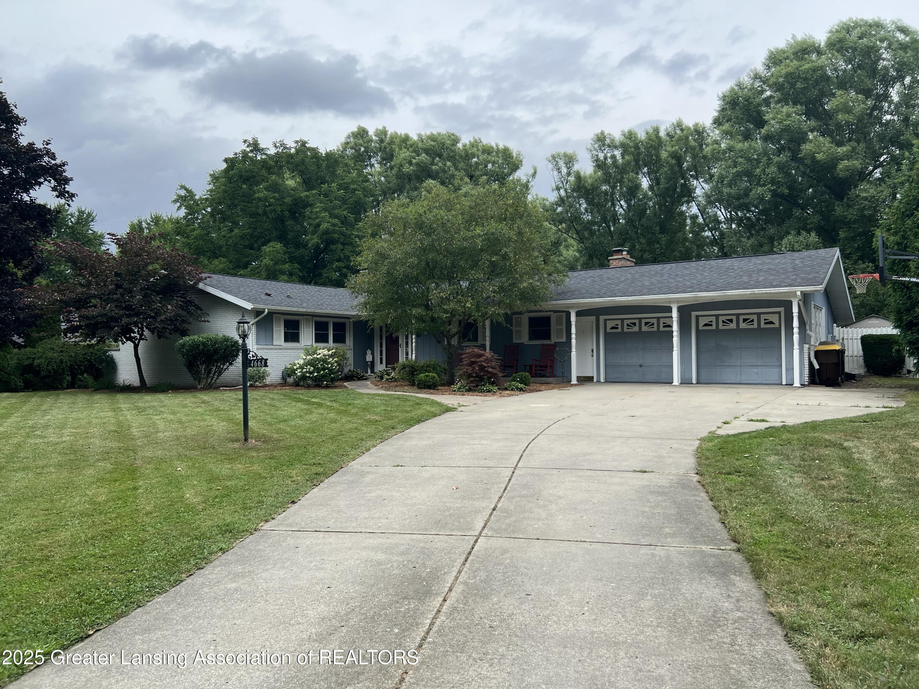 Property Photo: 4668 Nakoma Drive MI 48864