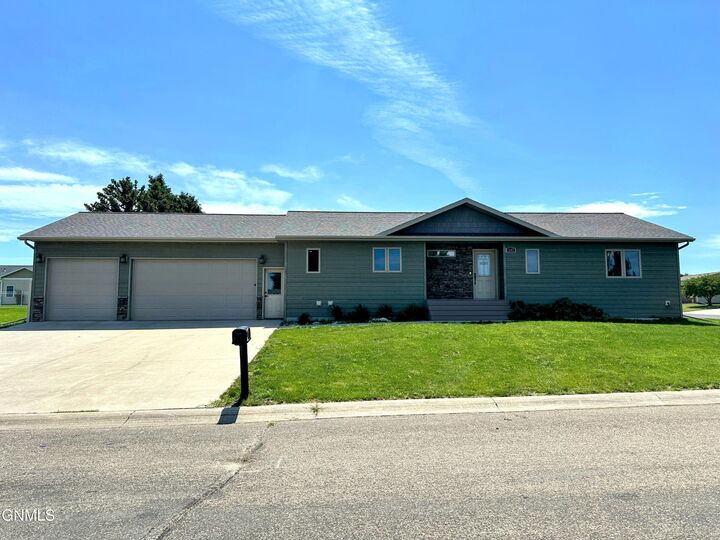 1307 13th Street SW  Jamestown ND 58401 photo