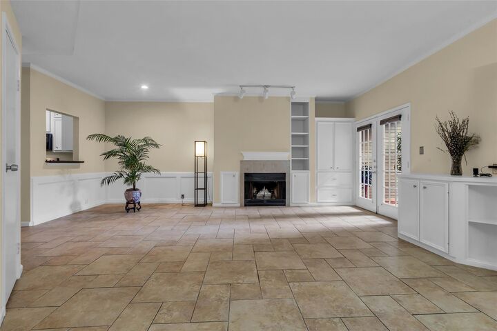 Property Photo: 4900 Floyd Street 4 TX 77007