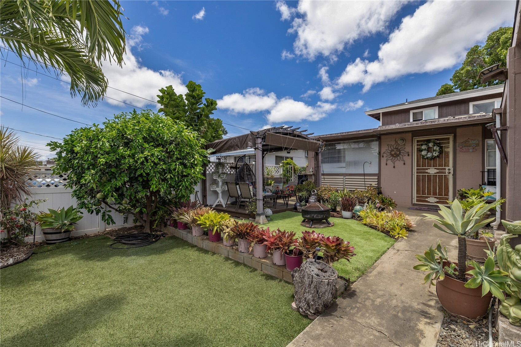 Property Photo: 99-230 Ohenana Loop HI 96701
