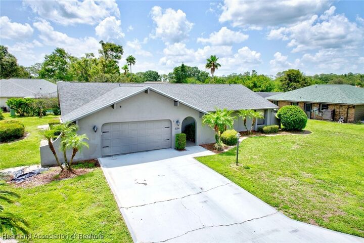 Property Photo: 3314 Monza Drive FL 33872