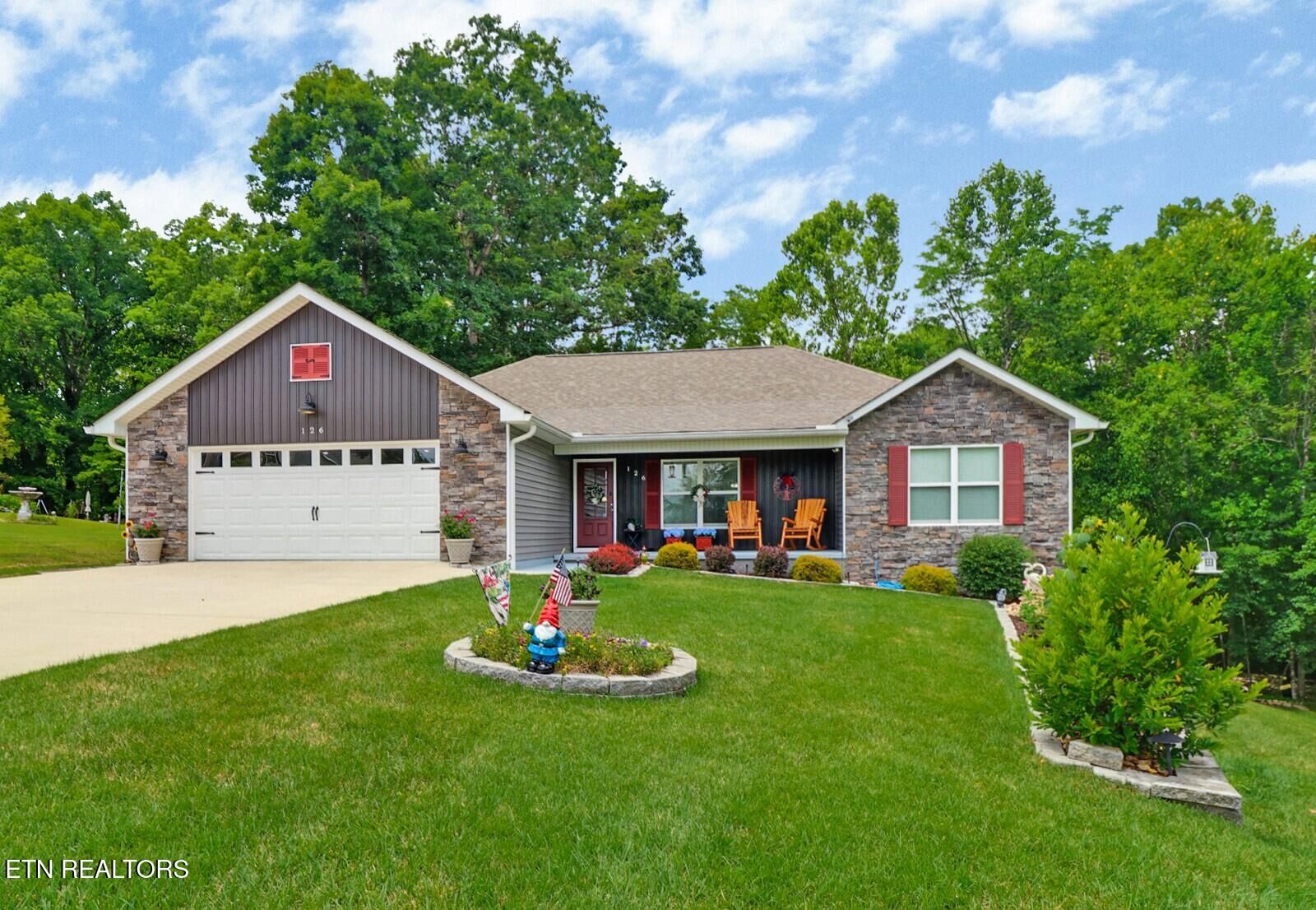 Property Photo: 126 Russell Lane Lane TN 38555
