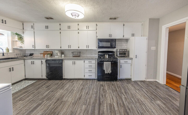 Property Photo: 4206 42nd Street TX 79413
