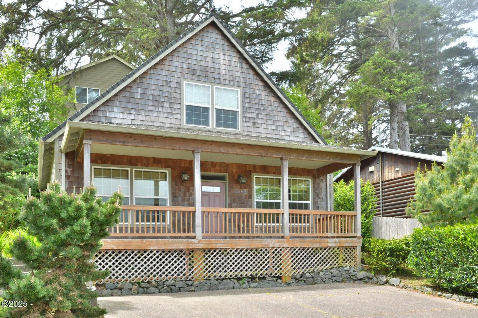 Property Photo:  2064 NW 33rd Street  OR 97367 
