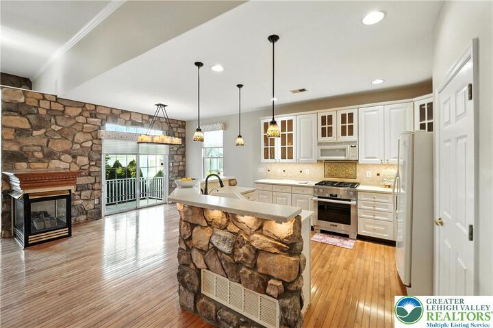 Property Photo:  1866 Felicity Lane  PA 18055 