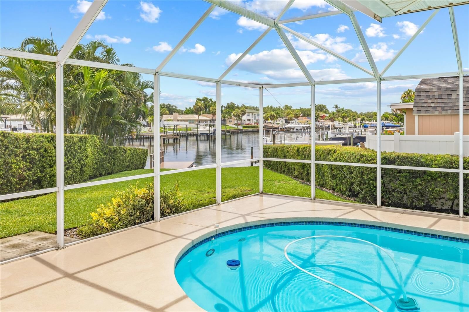 Property Photo: 4201 10th Street NE FL 33703