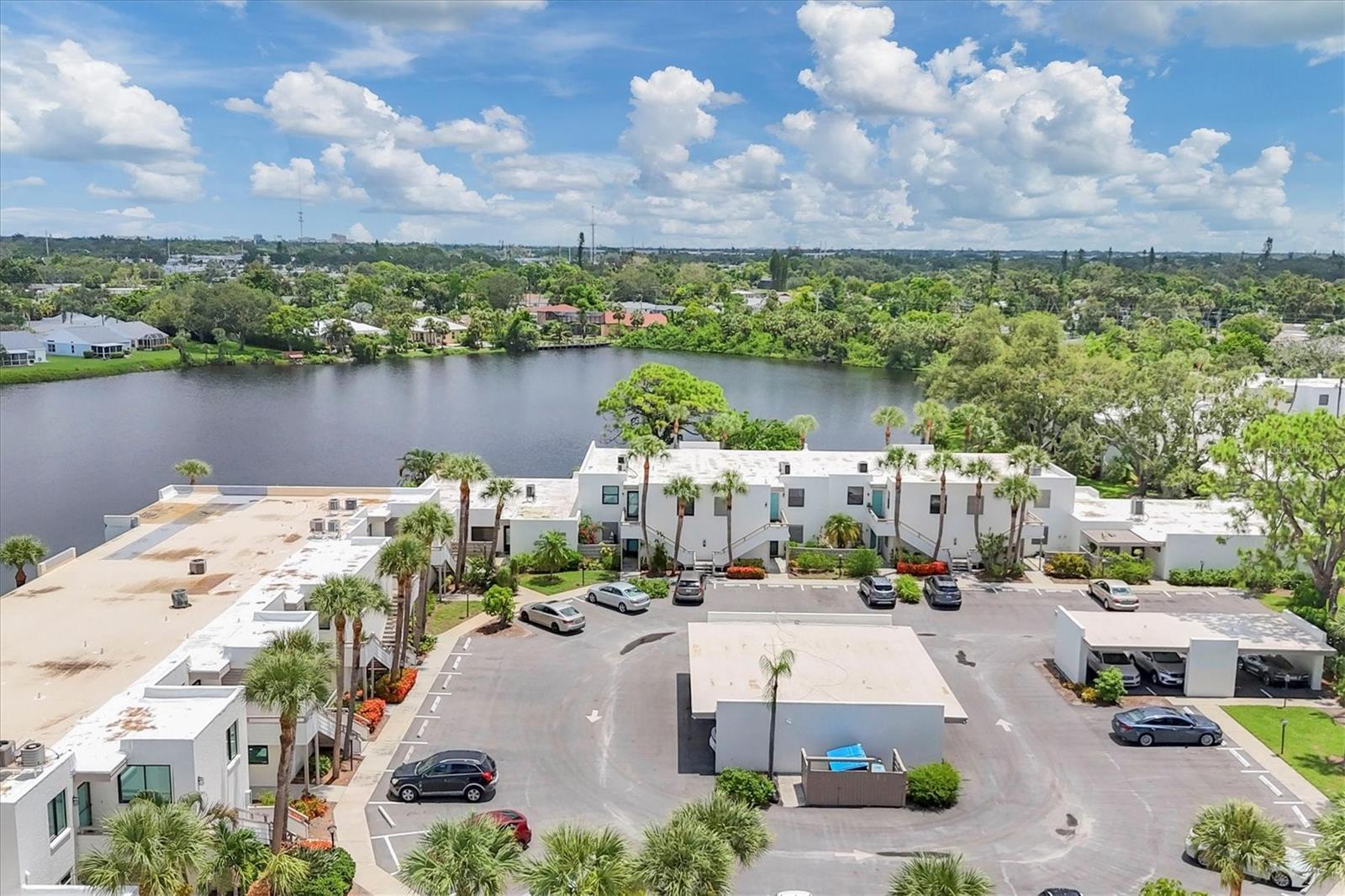 Property Photo: 224 Lakewood Drive FL 34210