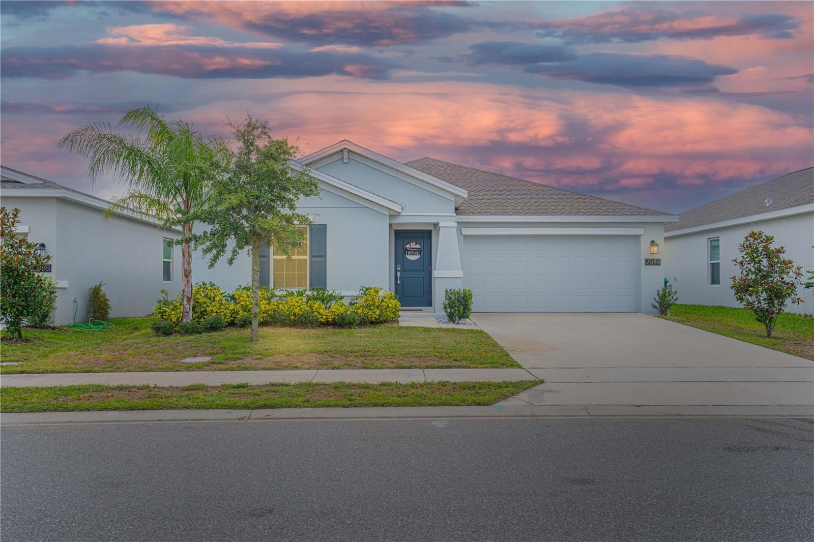 Property Photo: 2049 Freemark Street FL 32764