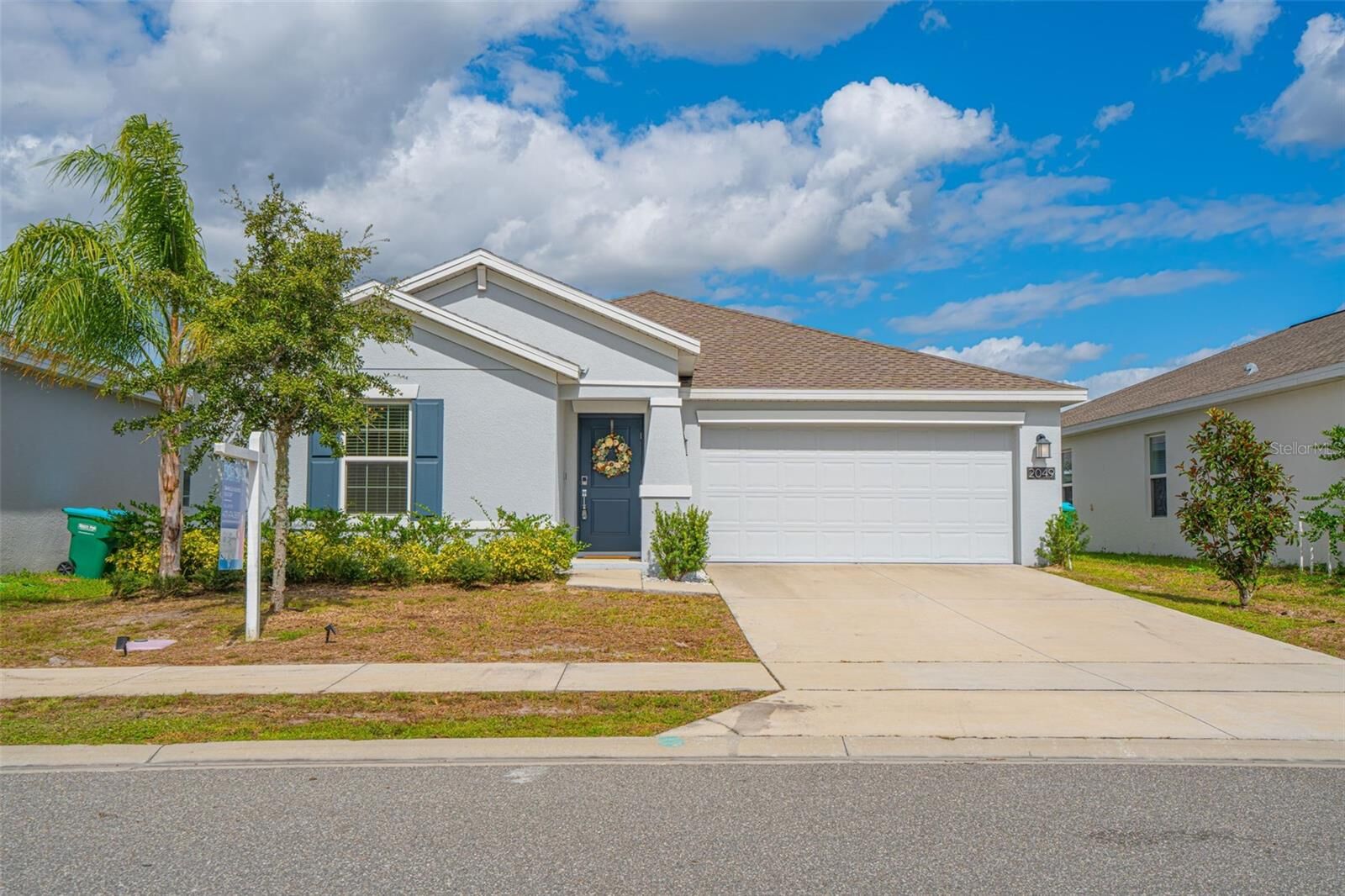 Property Photo: 2049 Freemark Street FL 32725