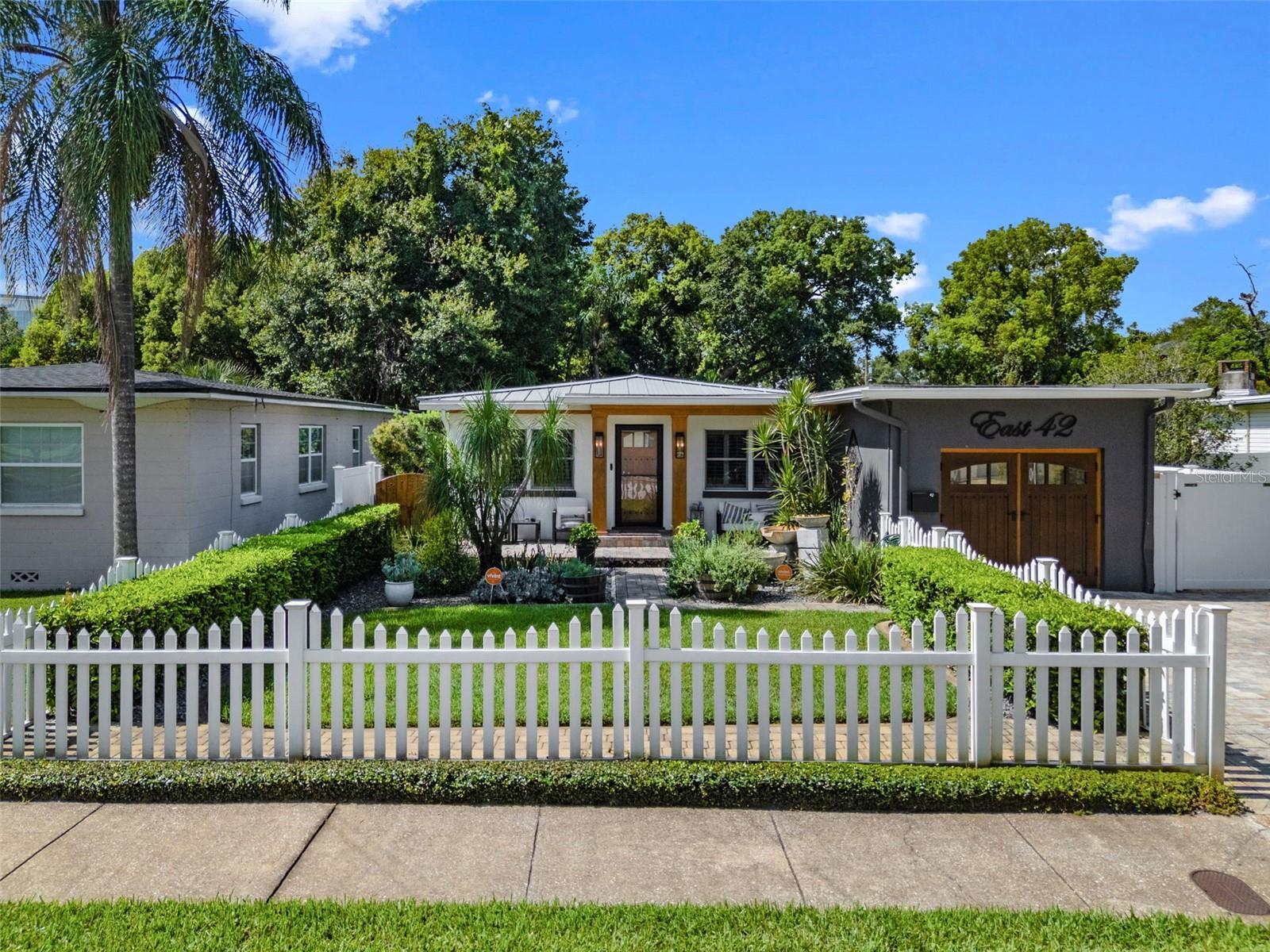 Property Photo: 42 E Hazel Street FL 32804