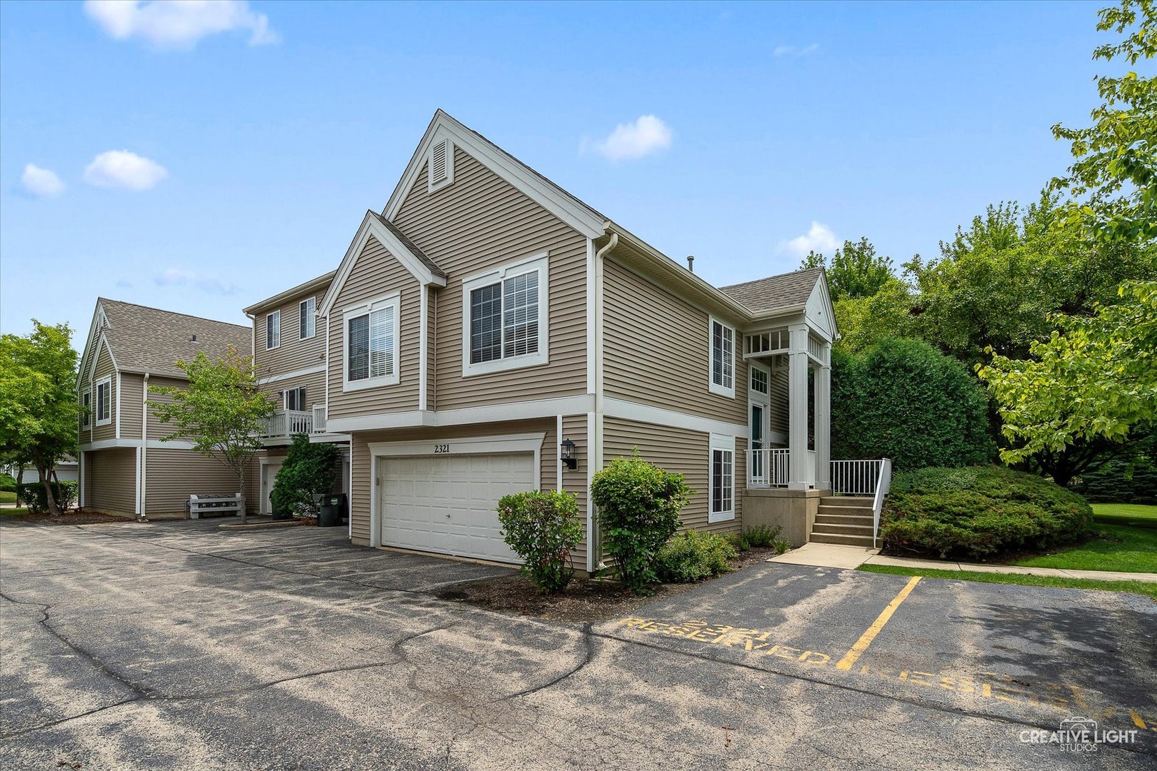 Property Photo: 2321 Twilight Drive IL 60503