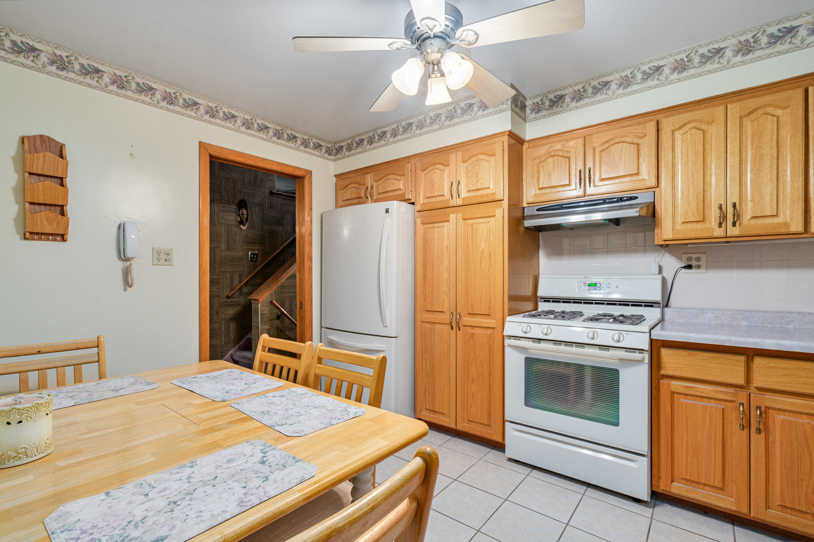 Property Photo: 112 Hill Street IL 60480