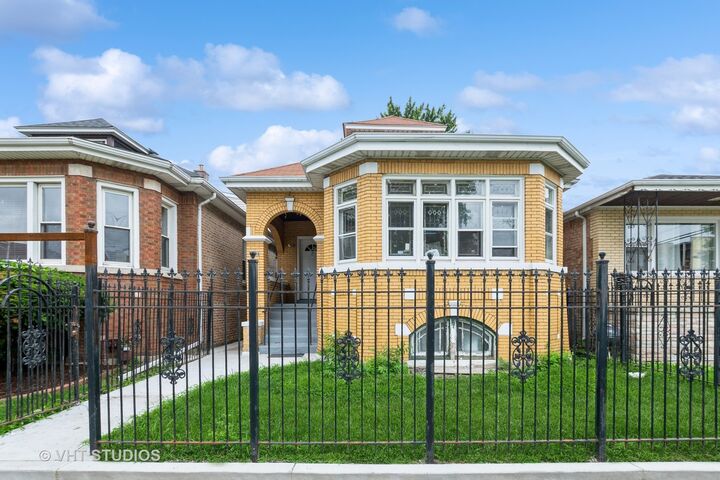 8718 S Marshfield Avenue  Chicago IL 60620 photo