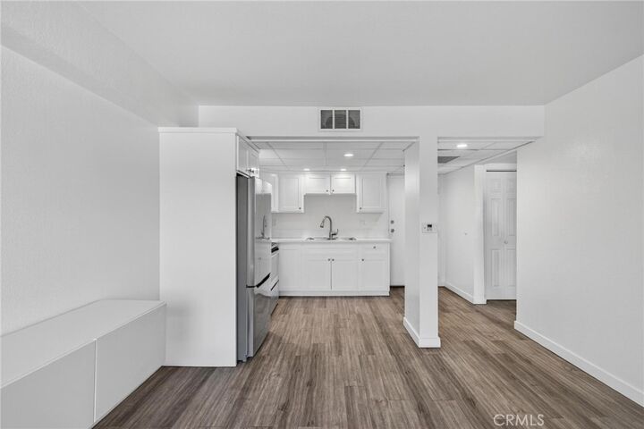 Property Photo: 1450 Locust Avenue 301 CA 90813