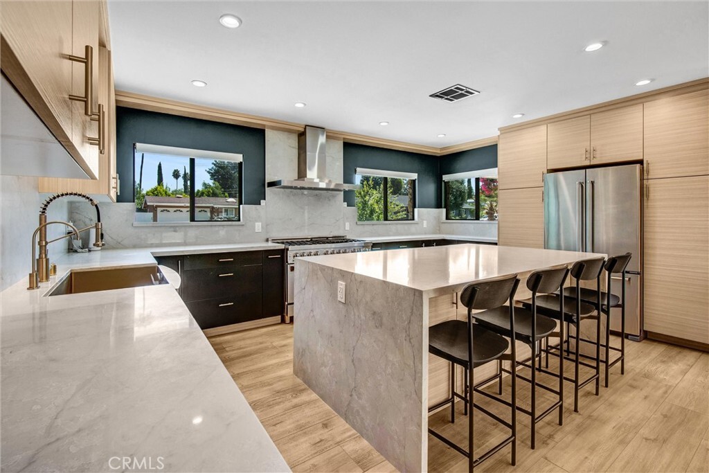 Property Photo:  4801 Heaven Avenue  CA 91364 