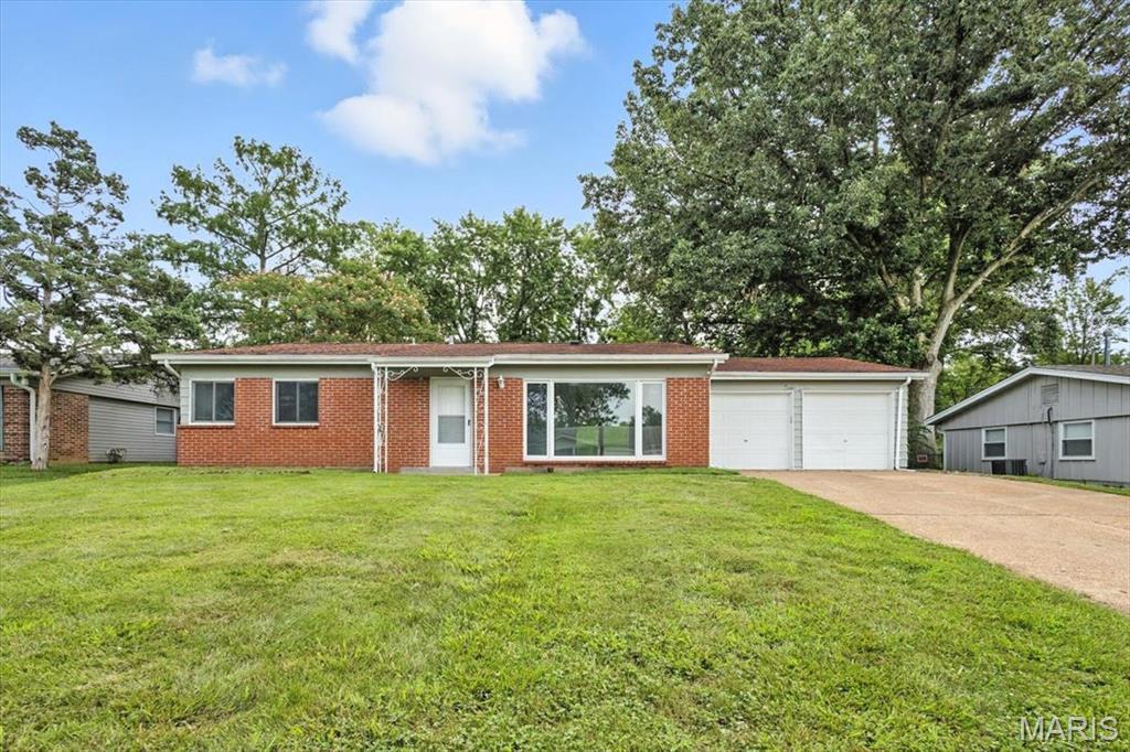 Property Photo:  1018 Tempo Drive  MO 63146 
