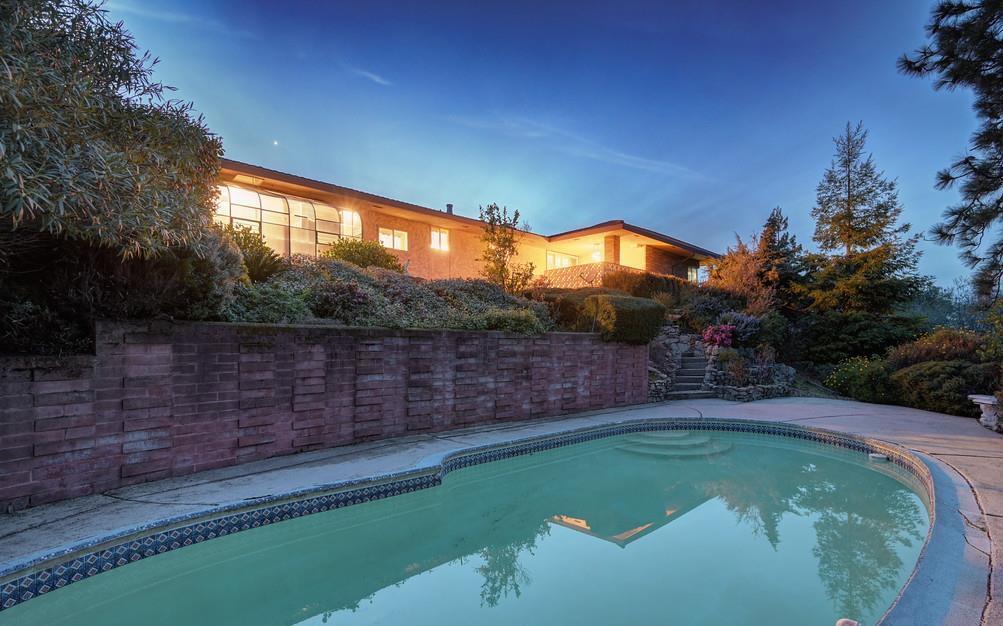 Property Photo: 1589 Francisco Drive CA 95762