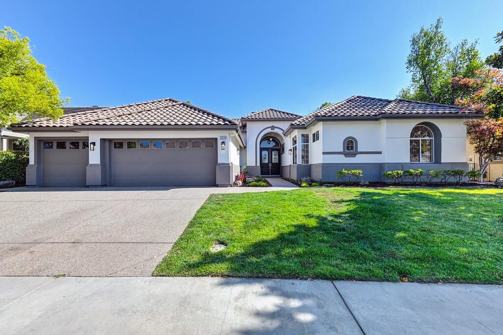 Property Photo:  7576 Whistlestop Way  CA 95747 