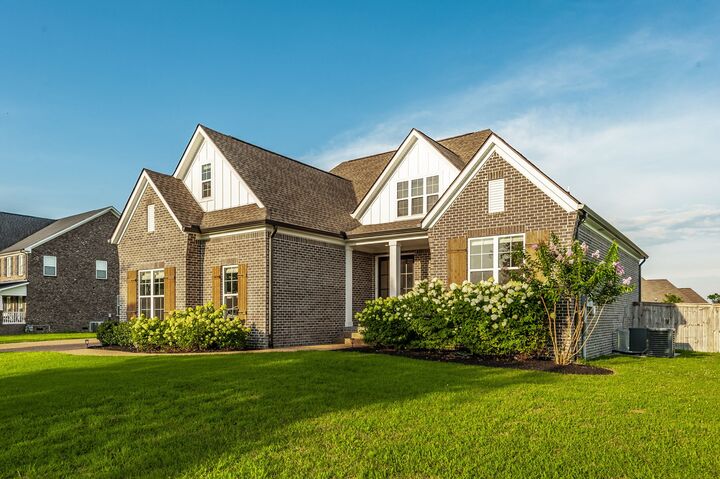 Property Photo:  331 Wendling Blvd  TN 37066 