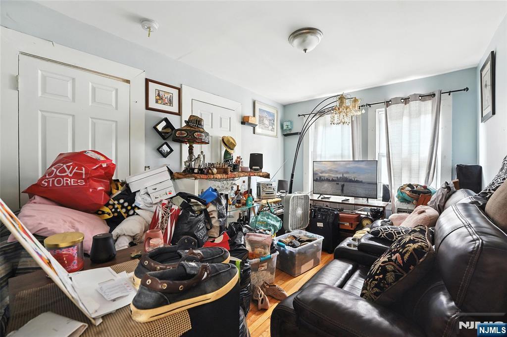 Property Photo:  89 Hamilton Street  NJ 07017 