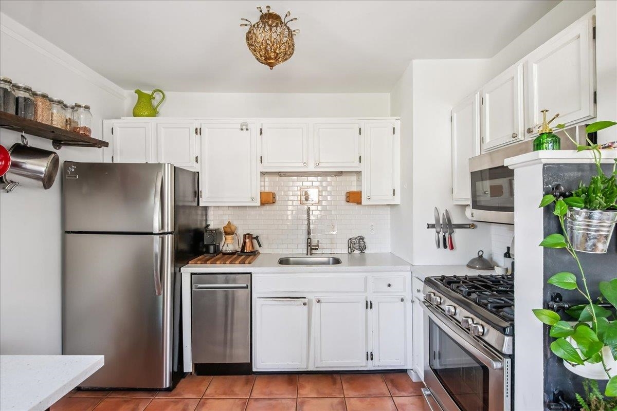 Property Photo: 72 Lakeview Terrace VT 05401
