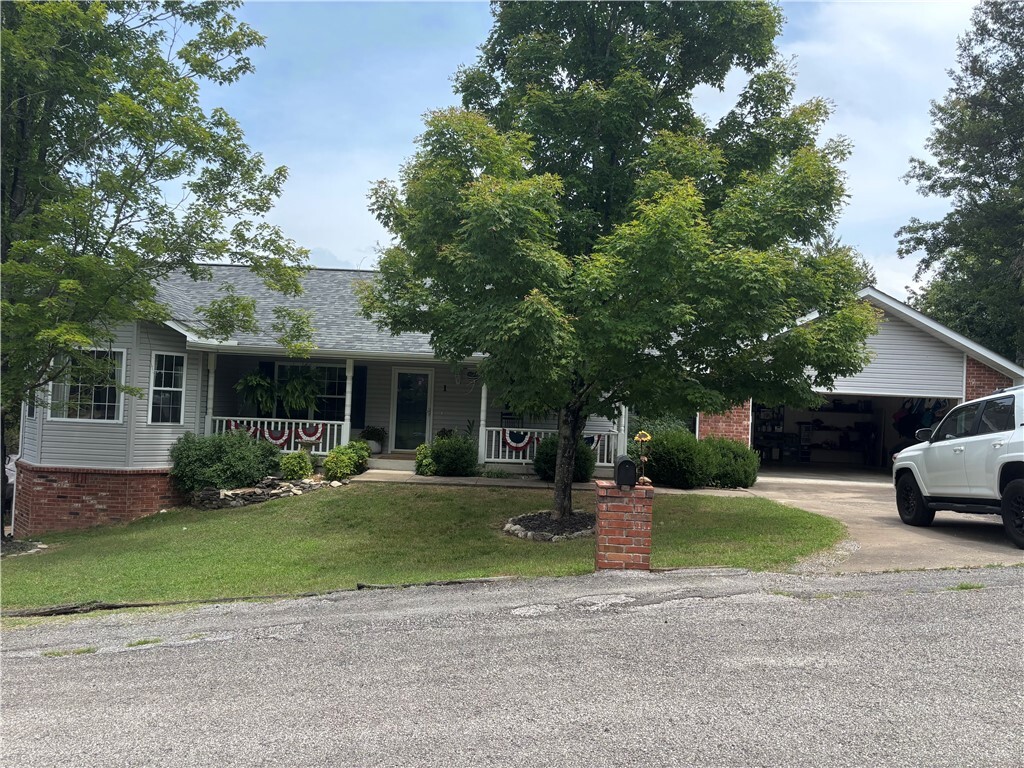 Property Photo:  1 Narrows Drive  AR 72631 