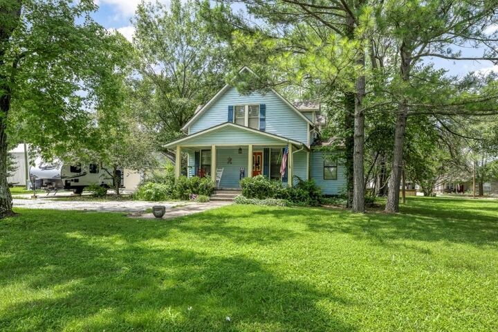 Property Photo: 1940 S Washington Street AR 72761