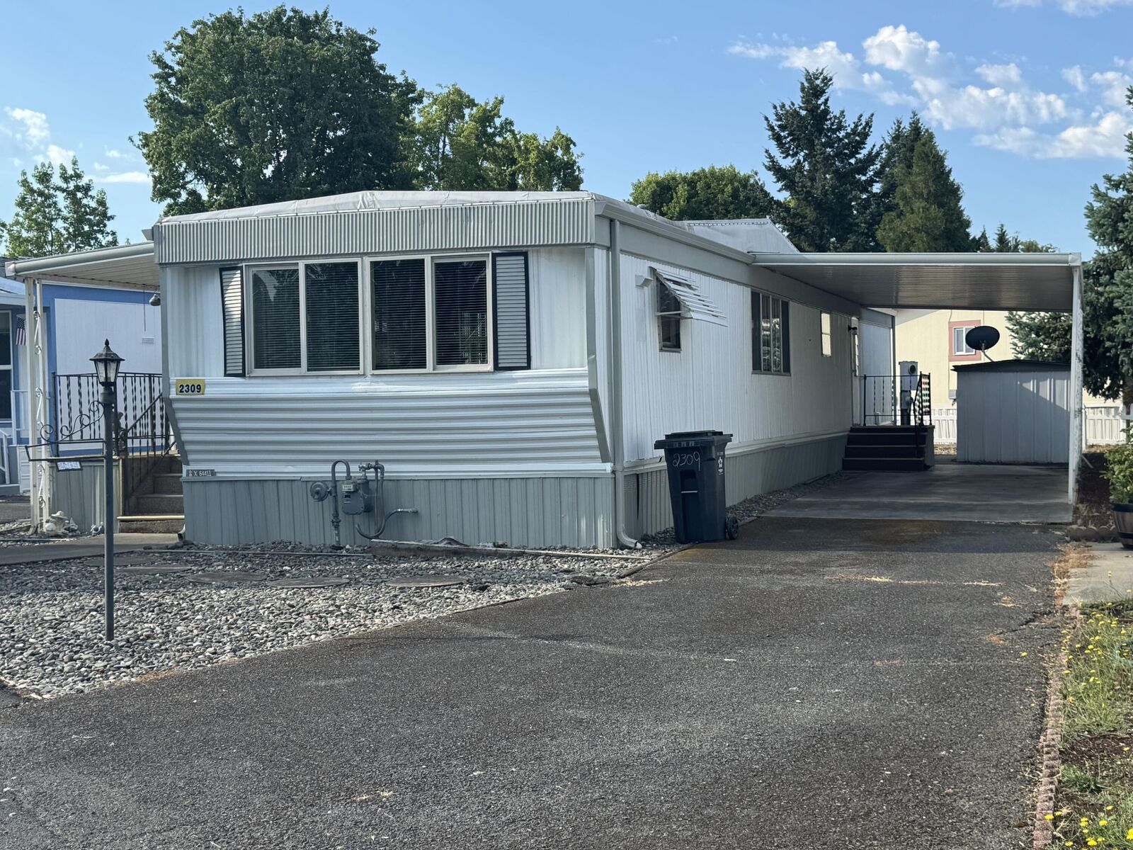 Property Photo: 2309 SW Webster Road OR 97526