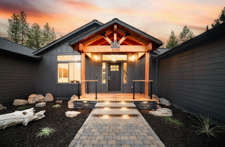 Property Photo:  15955 Mountain View Lane  OR 97739 