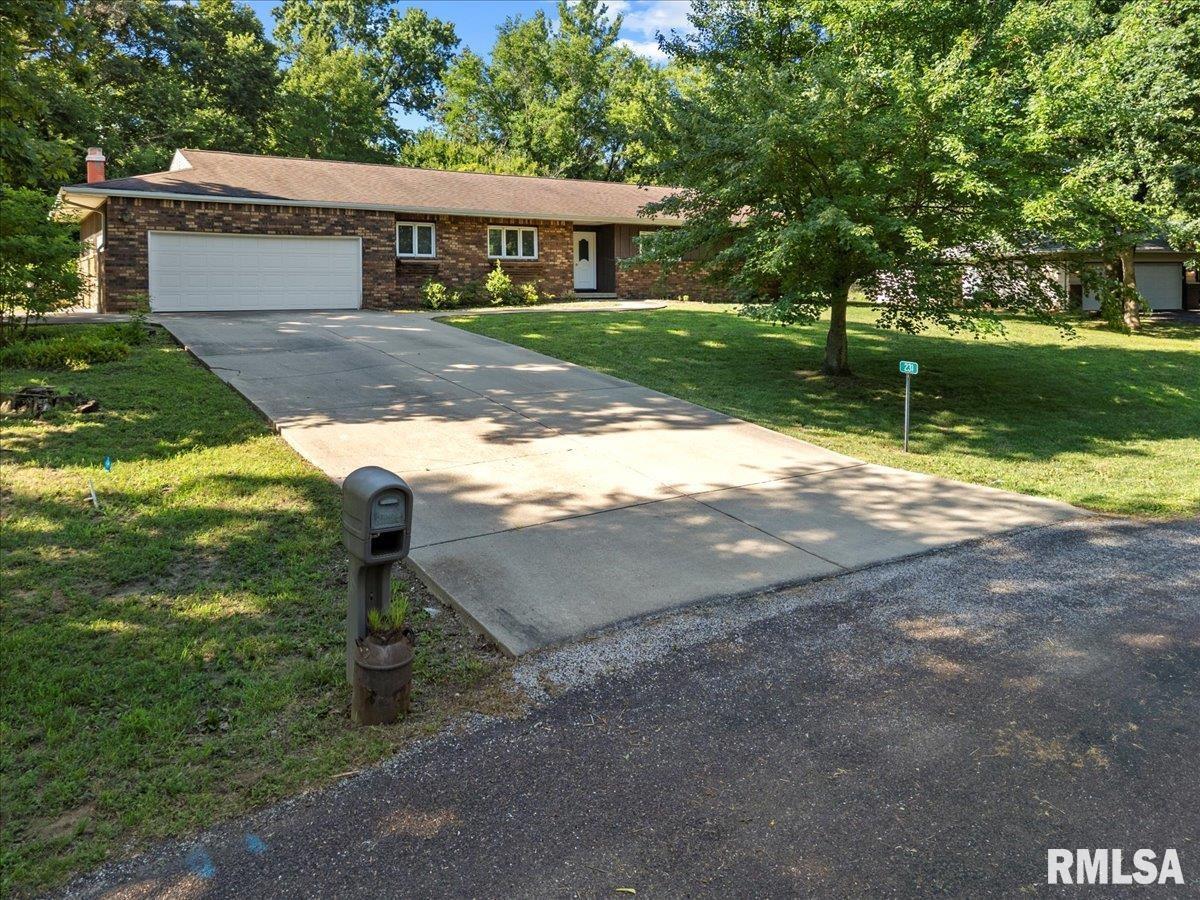 Property Photo: 231 Acorn Drive IL 61611