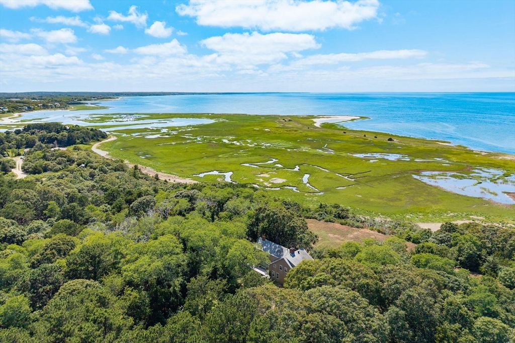 Property Photo:  10 Cartway N  MA 02642 