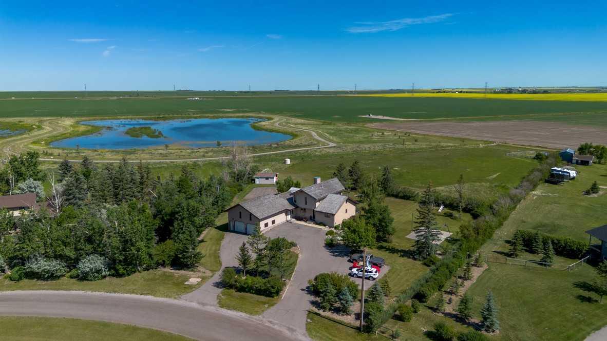 Property Photo:  45 Mountainview Crescent  AB T0L 0T0 