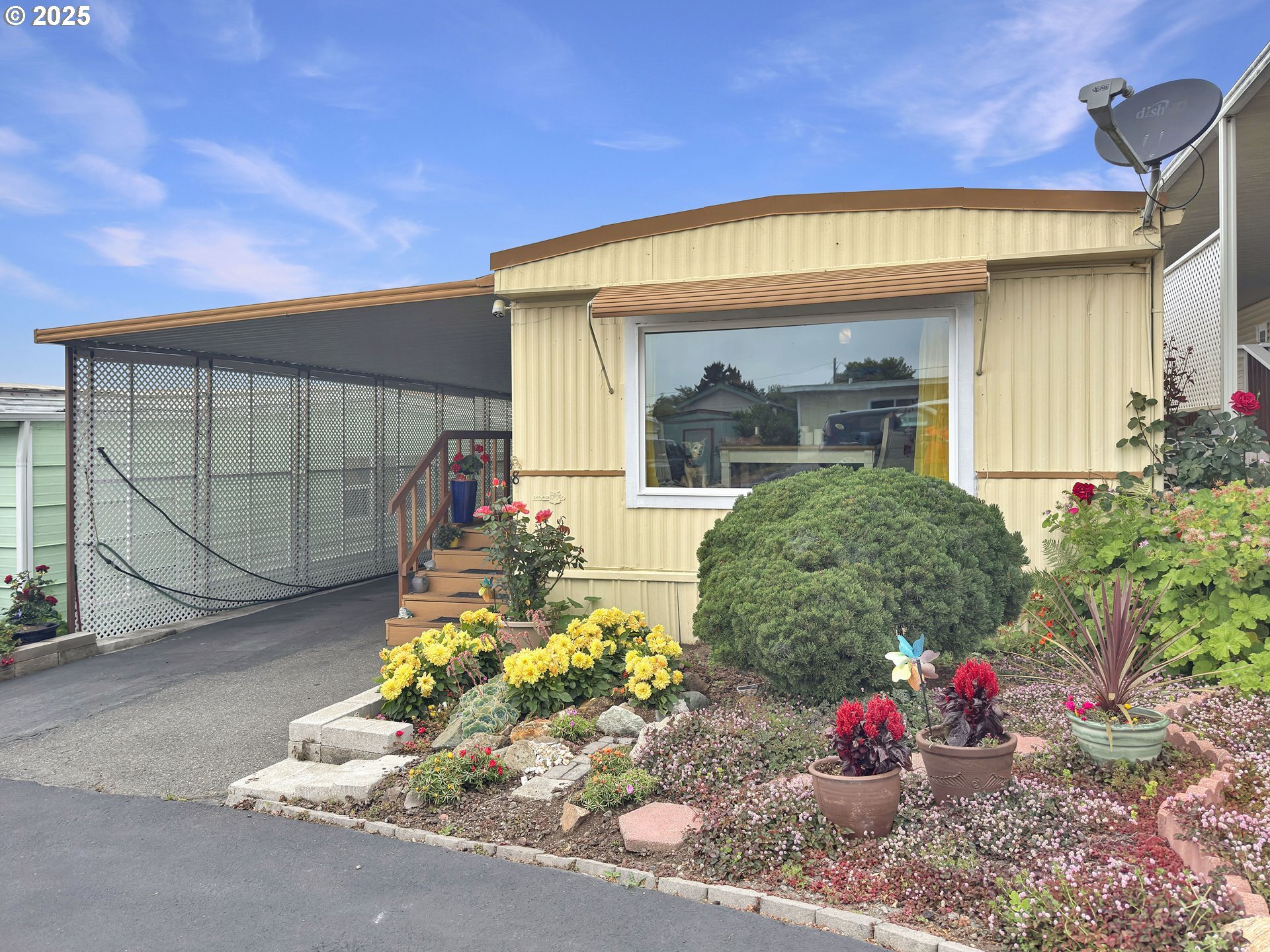 Property Photo: 15765 Highway 101 8 OR 97415