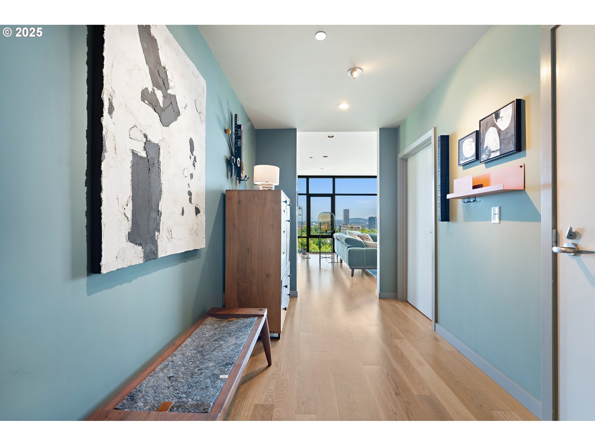 Property Photo:  2351 NW Westover Rd 601  OR 97210 