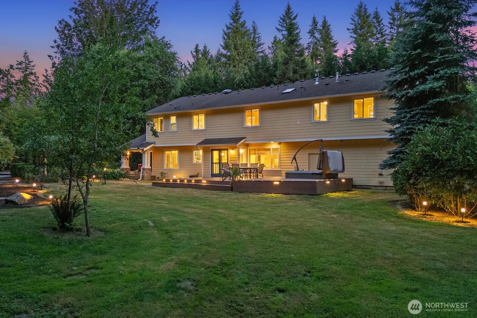 Property Photo: 16218 NE 195th Street WA 98072