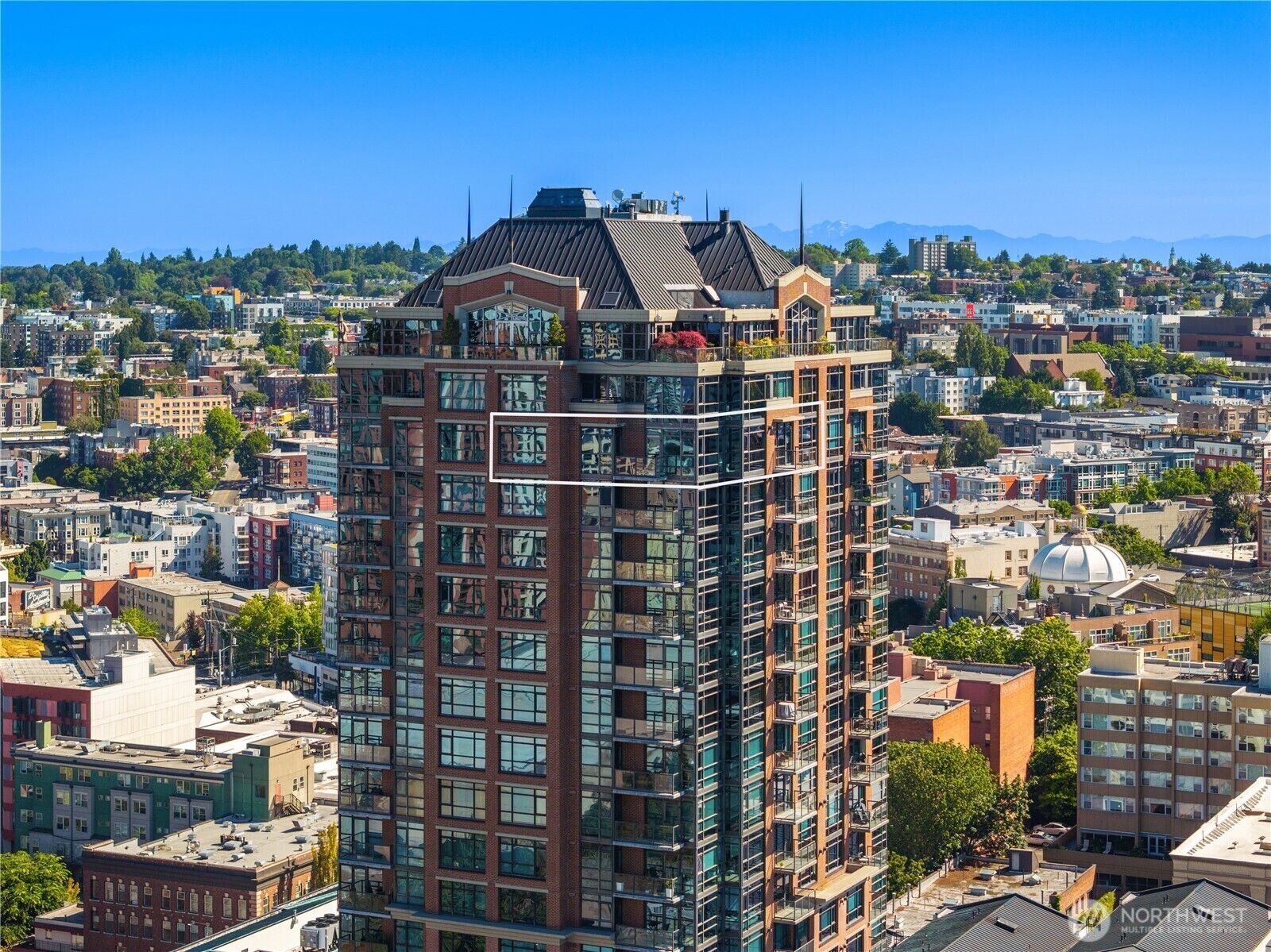 Property Photo: 1420 Terry Avenue 2504 WA 98101