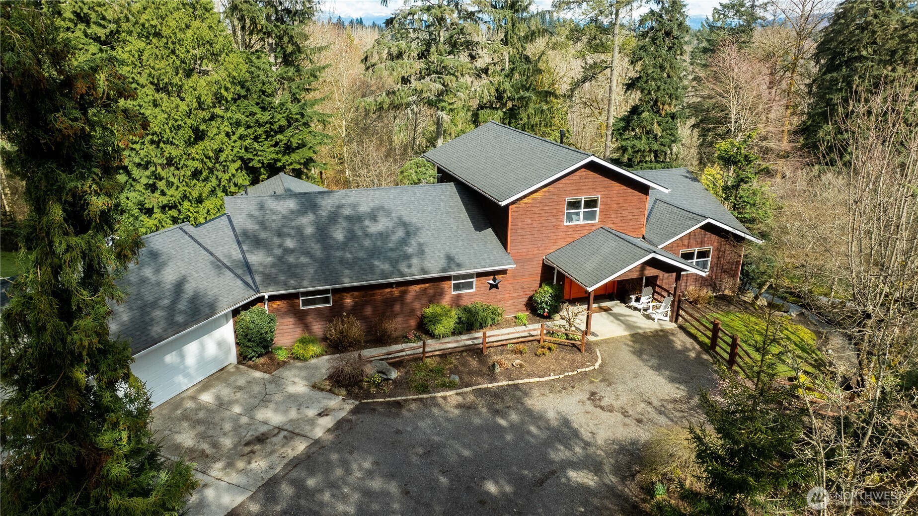 Property Photo: 21819 E Lost Lake Road WA 98296