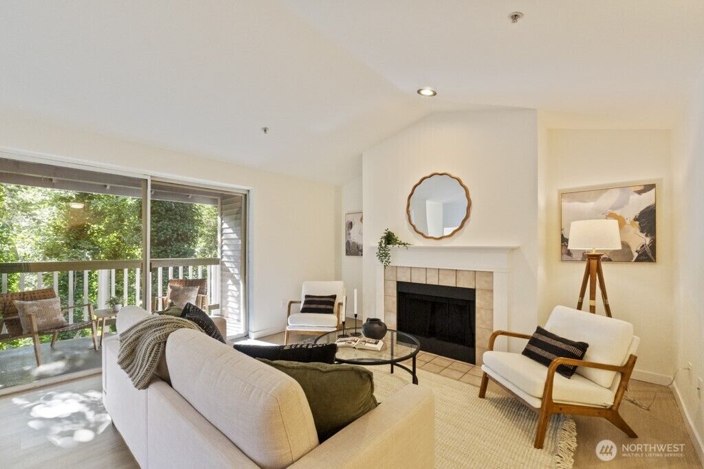 Property Photo:  23317  Cedar Way L201  WA 98043 