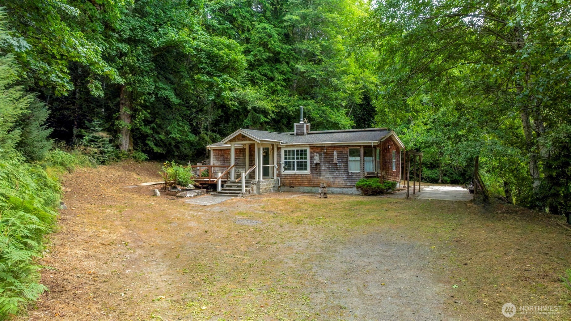 Property Photo: 390 NE Rendsland Creek Rd WA 98588