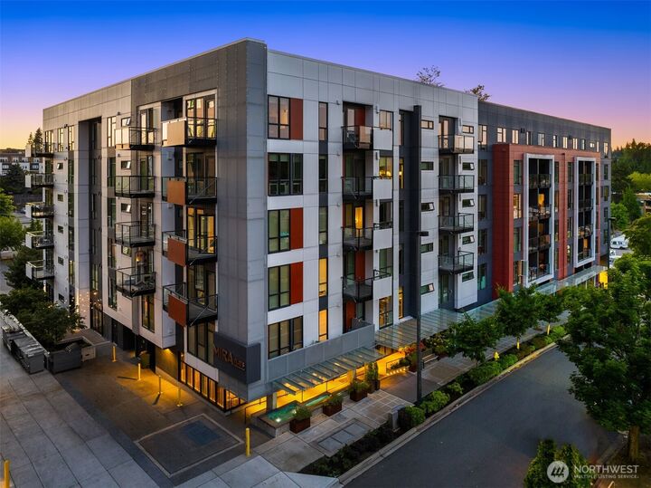 1085  103rd Avenue NE 401  Bellevue WA 98004 photo